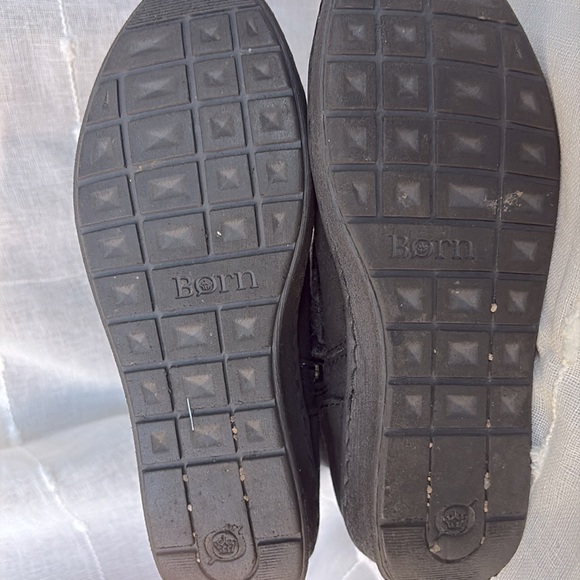 Women’s Born black and gray felted leather boots size 7.5 - Picture 2 of 7